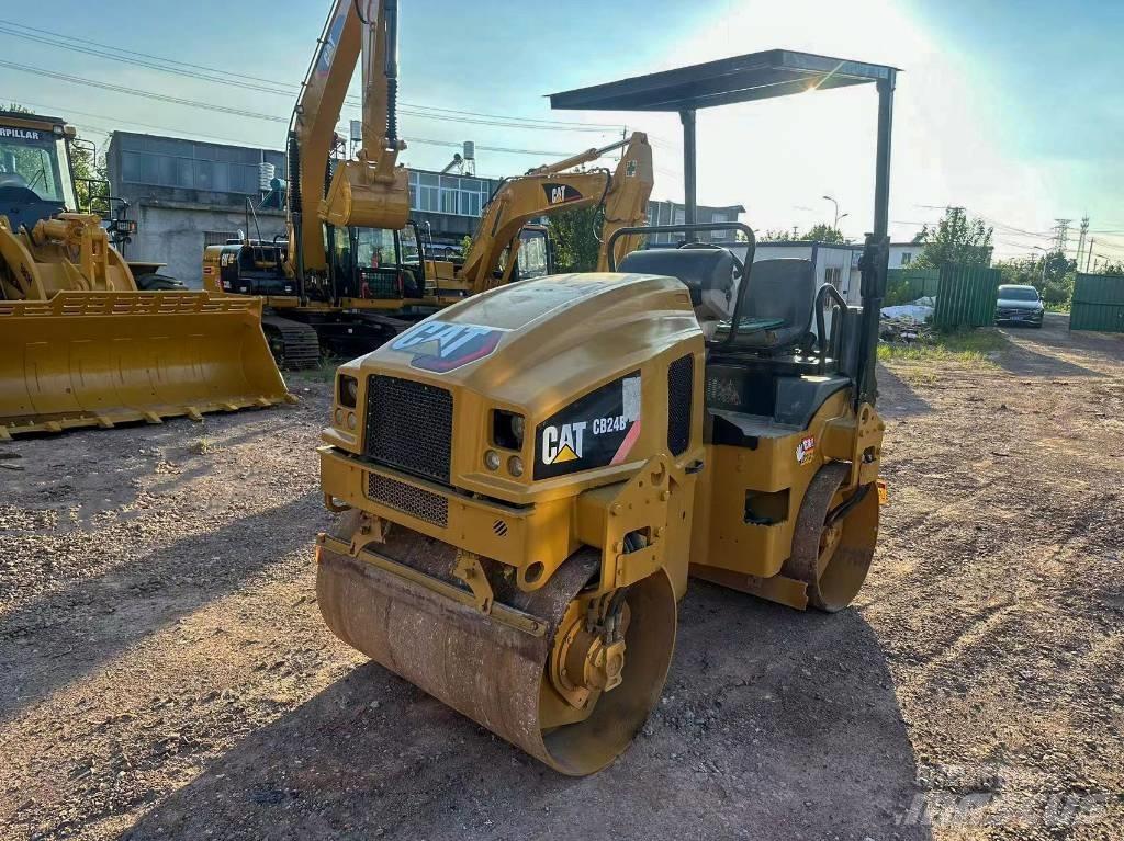 CAT CB 24 B Rouleaux tandem