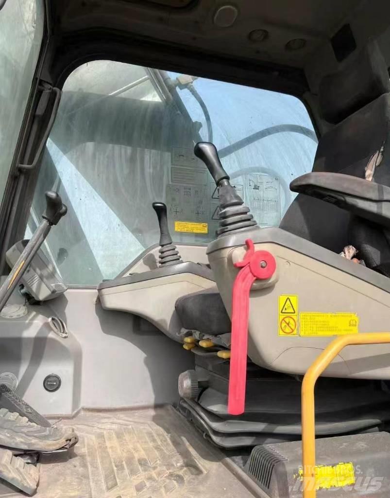 Volvo EC 210 D Pelle sur chenilles