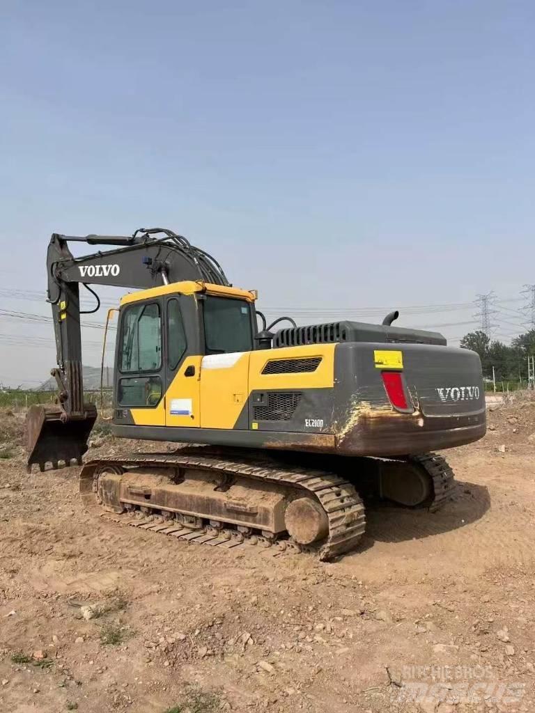 Volvo EC 210 D Pelle sur chenilles