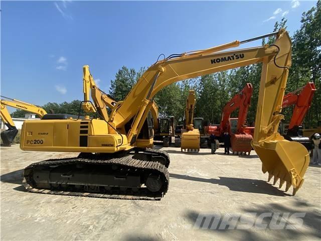 Komatsu PC200-7 Pelle sur chenilles