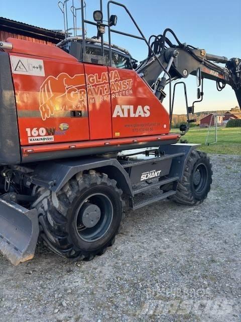 Atlas 160 W Pelle sur pneus