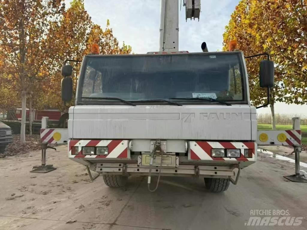 Tadano Faun ATF 100 Grues tout terrain