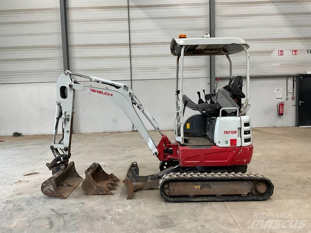 Takeuchi TB 215 R Mini pelle < 7t