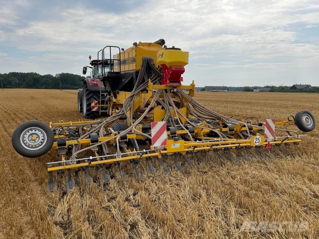 Claydon T6 Hybrid Semoir