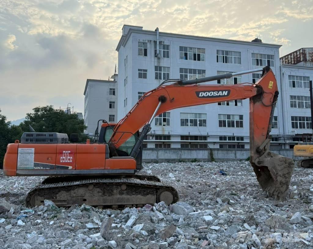 Doosan DX380LC-9C Pelle sur chenilles