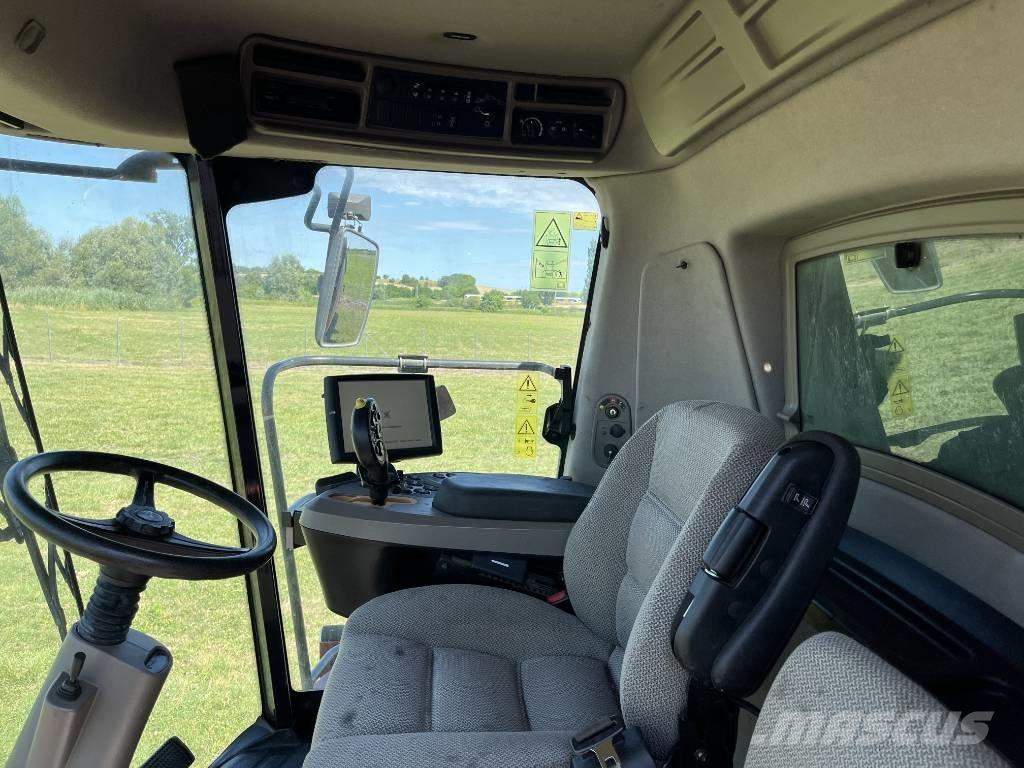 Case IH AF 8230 Moissonneuse batteuse