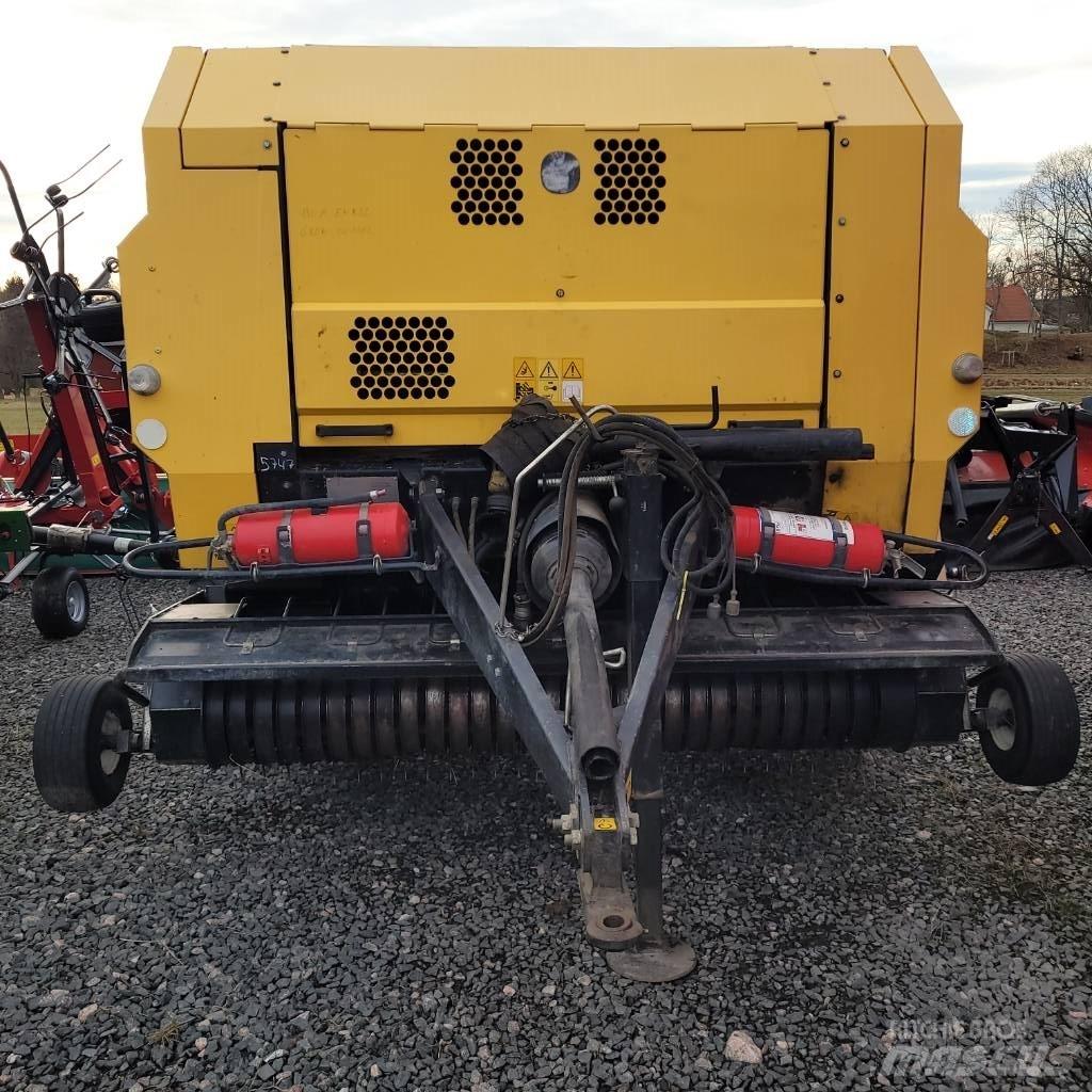New Holland BR 6090 Presse à balle ronde