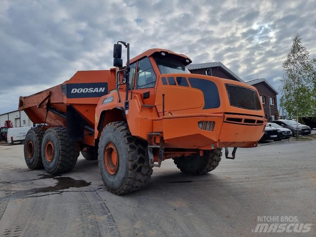 Doosan DA 40 6x6 Tombereau articulé