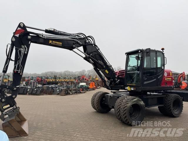 Yanmar B 110 W Pelle sur pneus