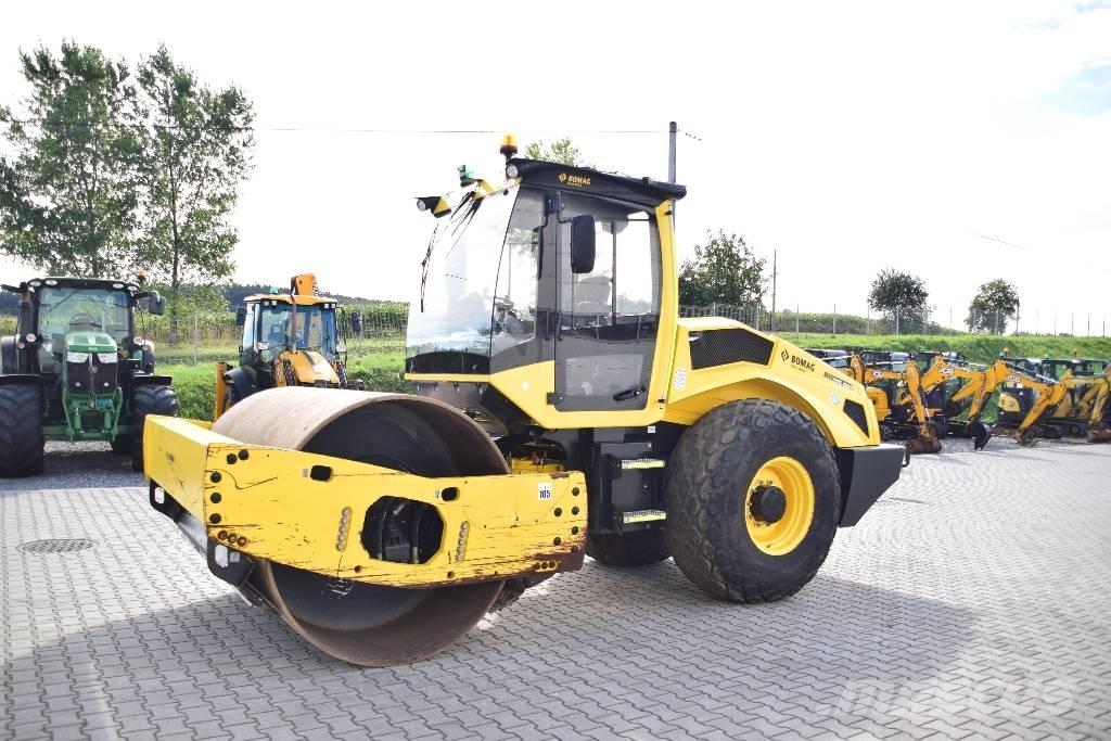 Bomag BW 213 DH Rouleaux monocylindre