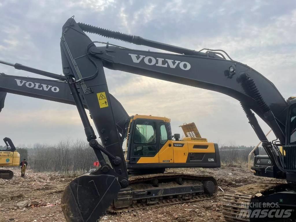 Volvo EC 210 D Pelle sur chenilles