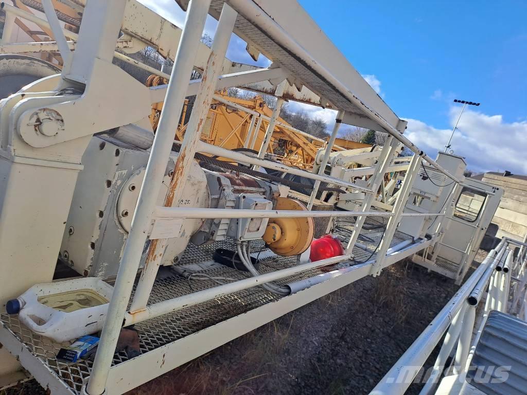 Liebherr 71 EC Grue à tour