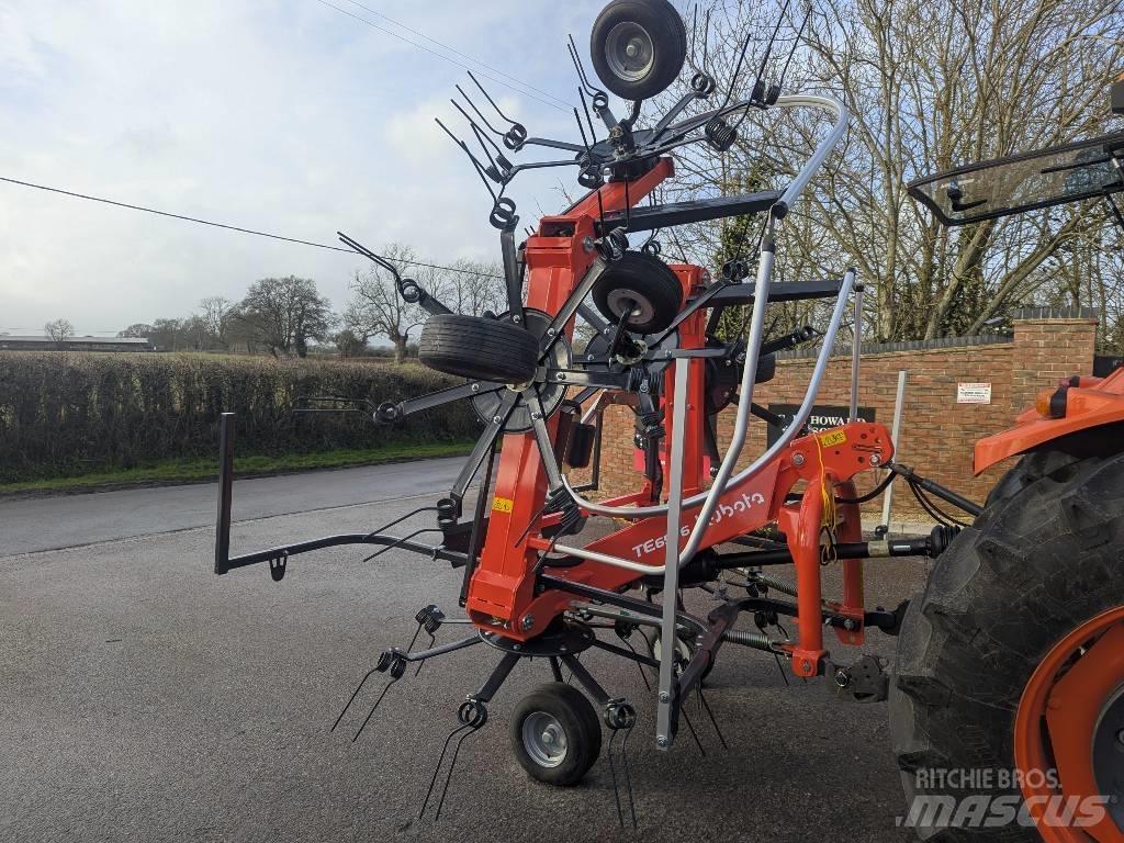 Kubota TE 6576 Accessoires pour machines à foin et à fourrage