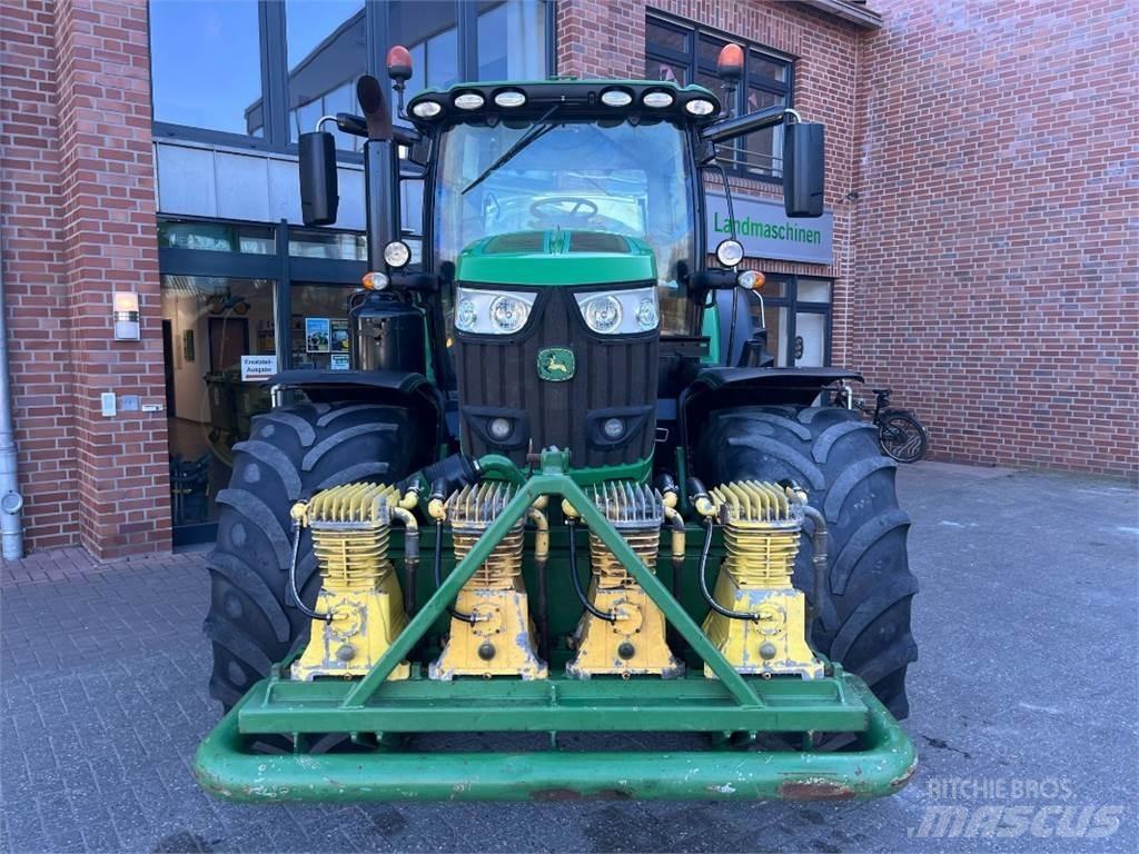 John Deere 6215R Tracteur