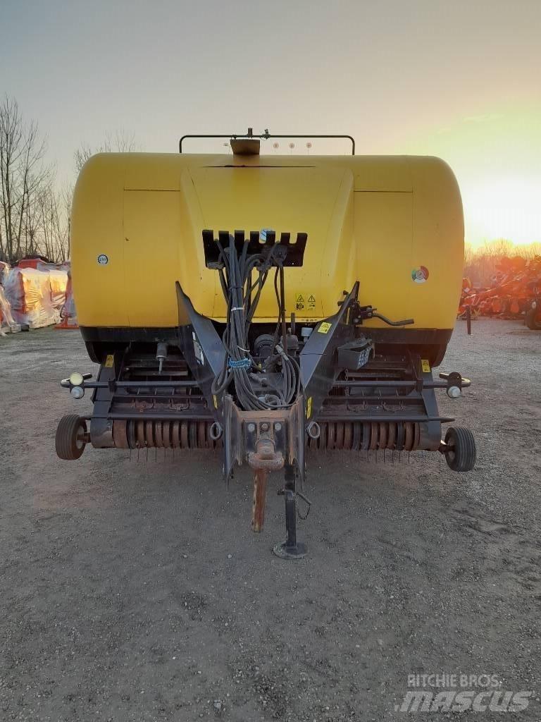 New Holland BB 9080 Presse à balle ronde