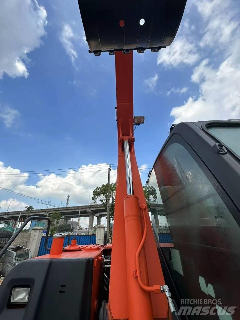 Hitachi ZX 70 Pelle sur chenilles