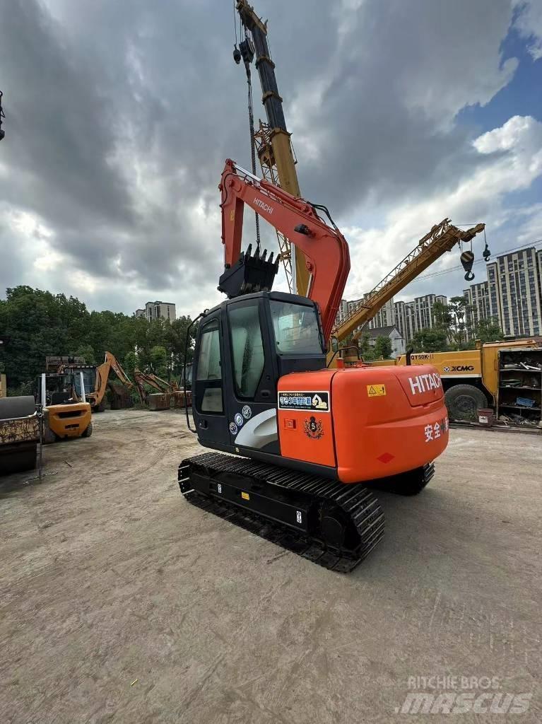 Hitachi ZX 70 Pelle sur chenilles