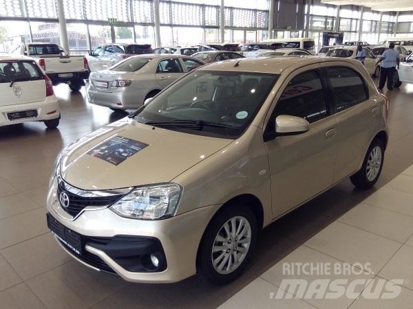 Toyota eitos Voiture