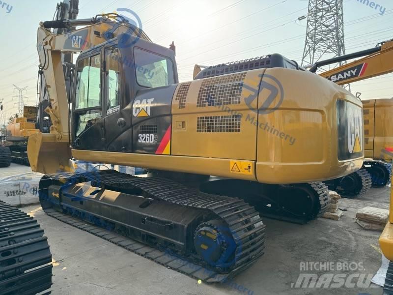 CAT 326D2 Pelle sur chenilles