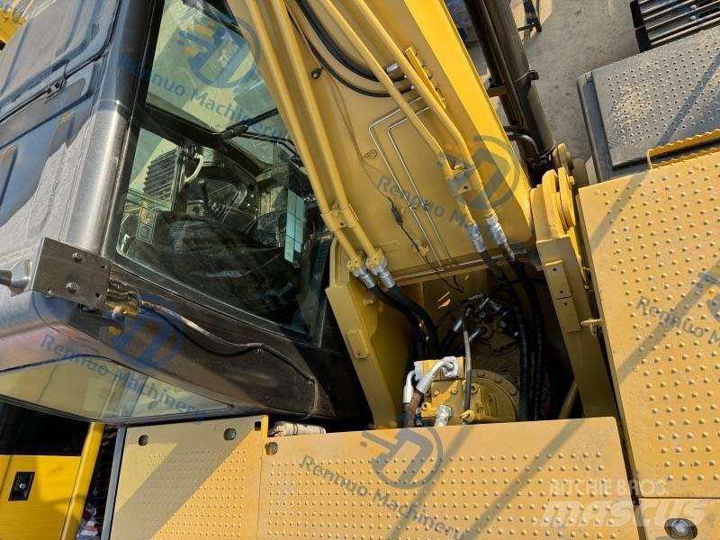 CAT 326D2 Pelle sur chenilles