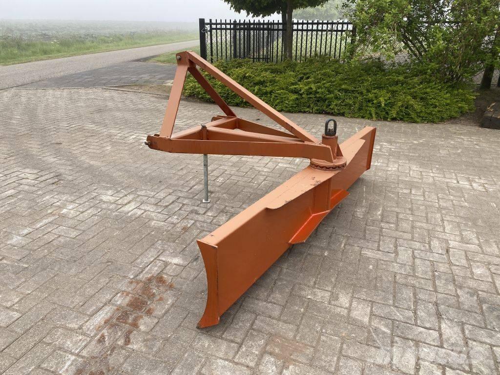  Grondschuif 2.5 M Niveleuse, lame
