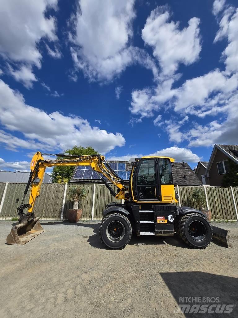 JCB 110 W Hydradig Pelle sur pneus