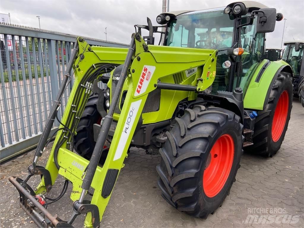 CLAAS Arion 440 Tracteur