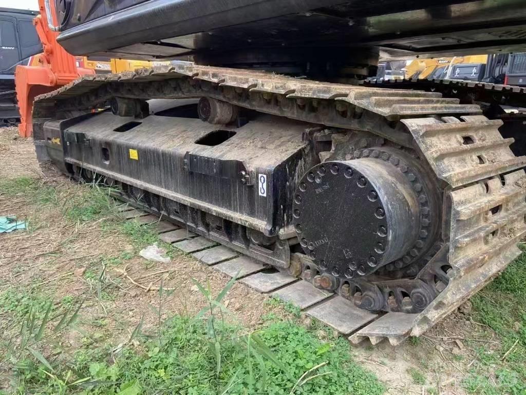 Hitachi 360 Pelle sur chenilles