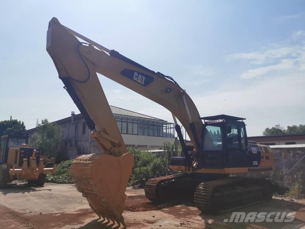 CAT 325 D L Pelle sur chenilles