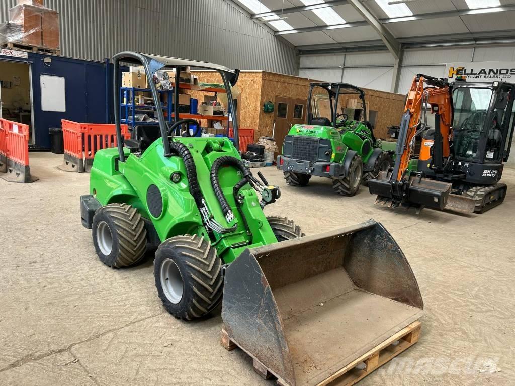 Avant 635 Chargeuse multifonction