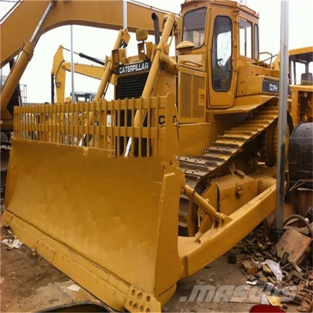 CAT D 7  H Bouteurs sur chenilles