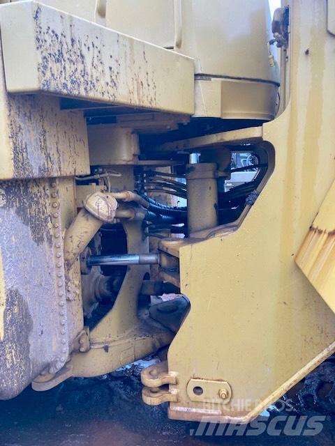 CAT 980 F Chargeuse sur pneus
