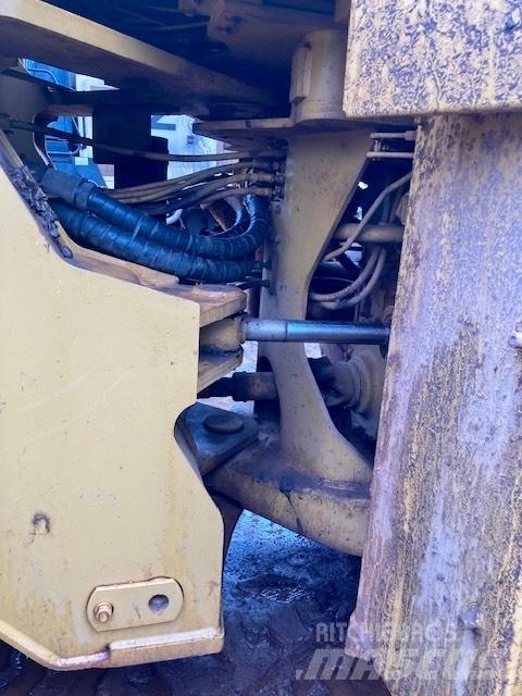 CAT 980 F Chargeuse sur pneus