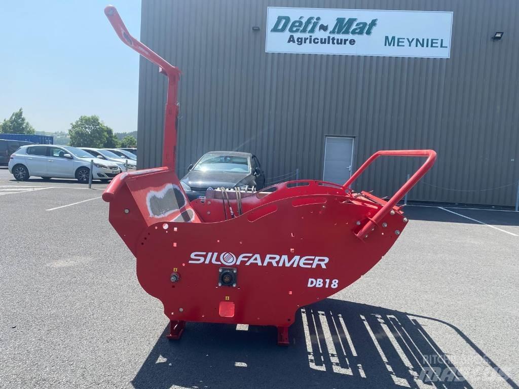 Silofarmer DB18 Dérouleuse, pailleuse