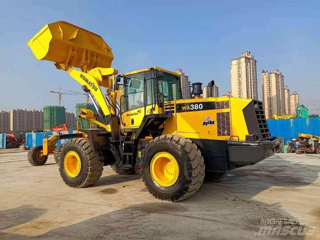 Komatsu WA 380-6 Chargeuse sur pneus