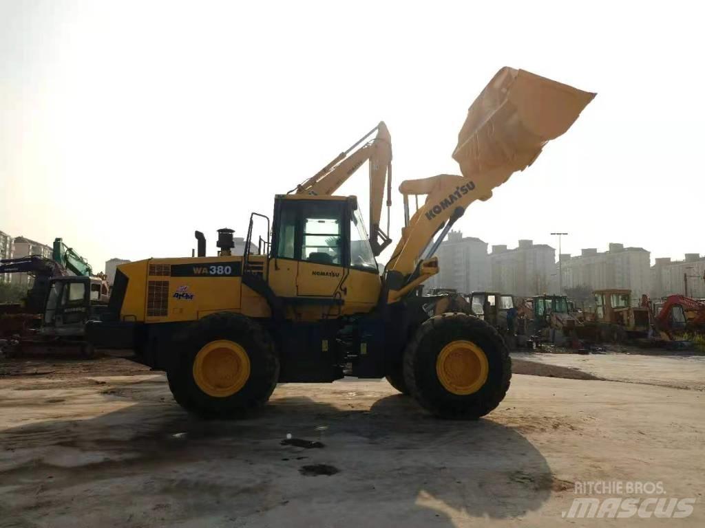Komatsu WA 380-6 Chargeuse sur pneus