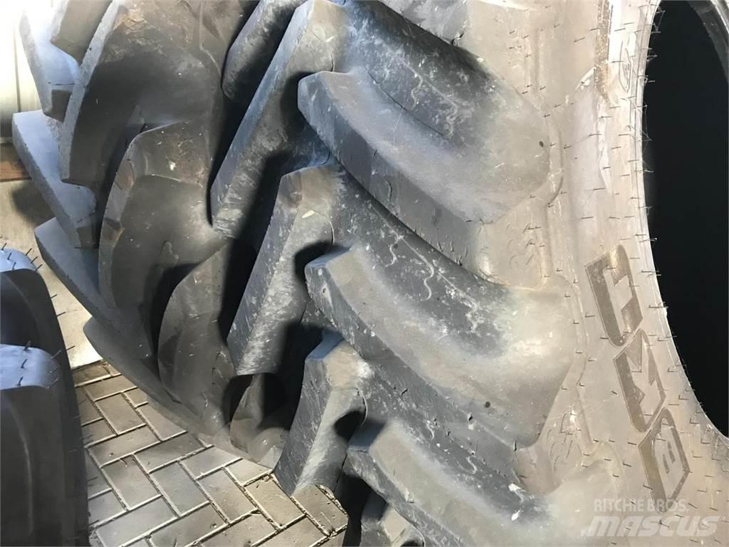 BKT 650/85R42 IF Pneus, roues et jantes