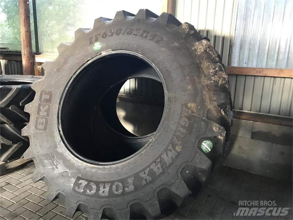 BKT 650/85R42 IF Pneus, roues et jantes