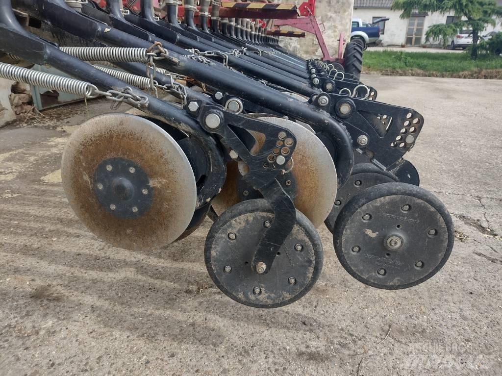  Pneusej 6MT Semoir combiné