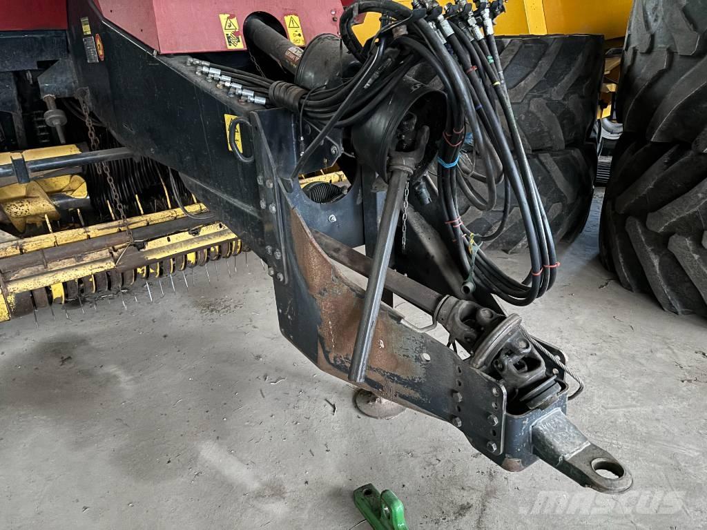 New Holland BB 940 Presse cubique