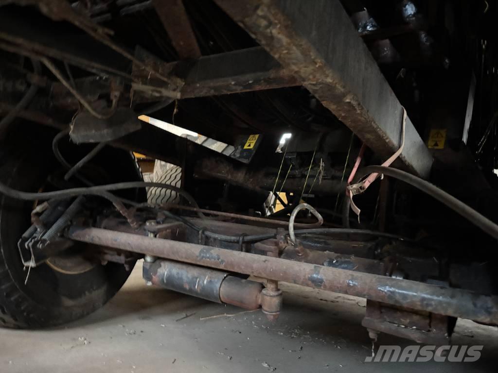 New Holland BB 940 Presse cubique