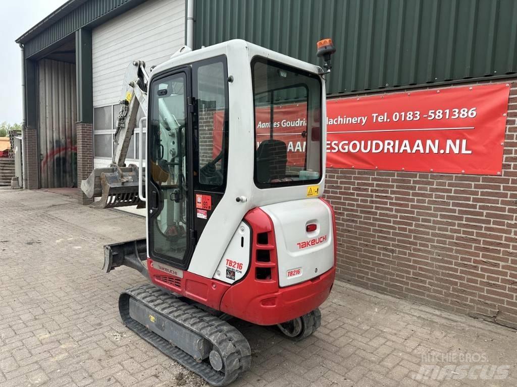 Takeuchi TB216 Mini pelle < 7t