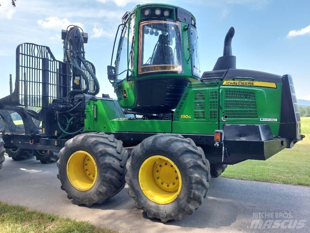 John Deere 1110G Porteur