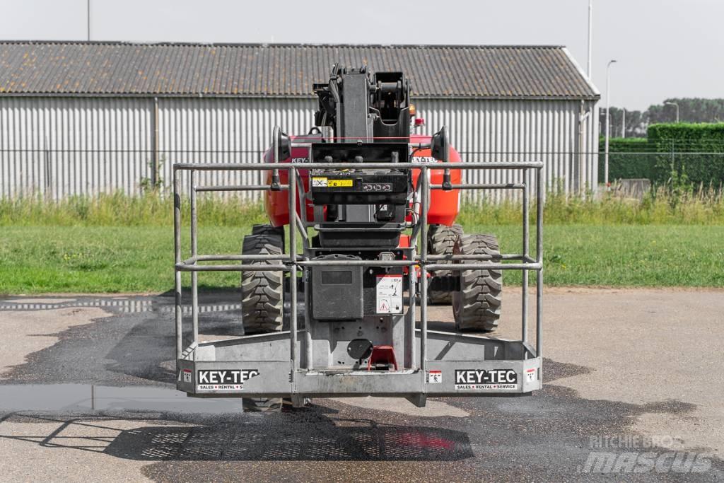 Manitou 200 ATJ e Nacelles articulées