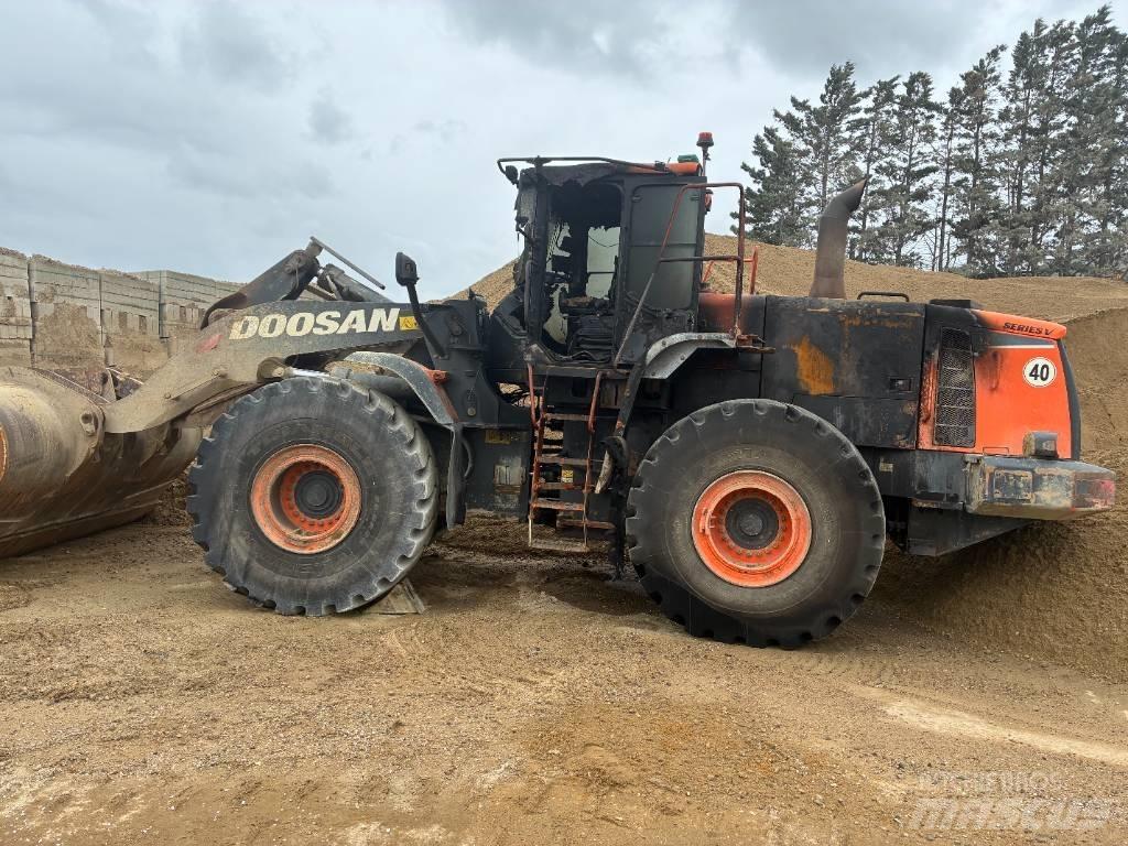 Doosan 420-5 Chargeuse sur pneus