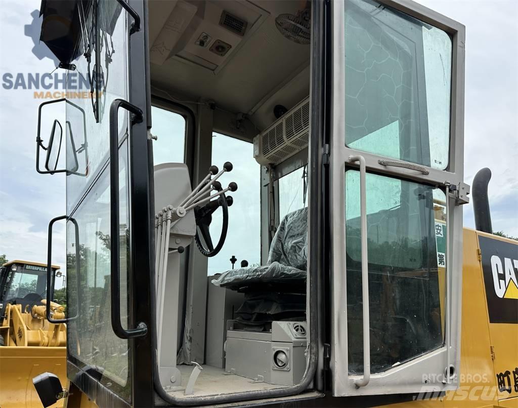 CAT 12 G Niveleuse
