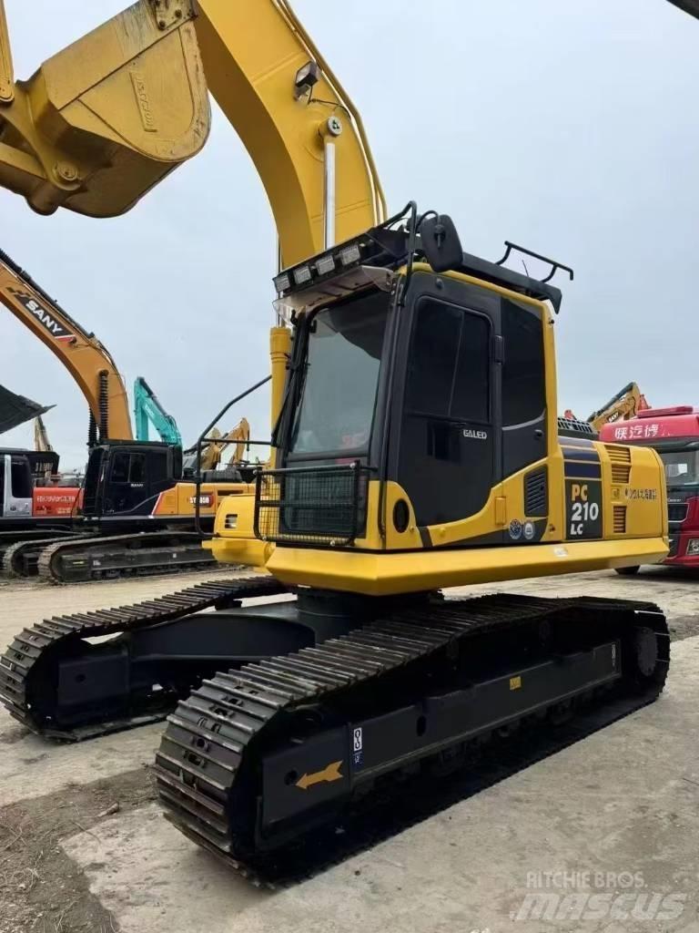 Komatsu 210LC-8 Pelle sur chenilles