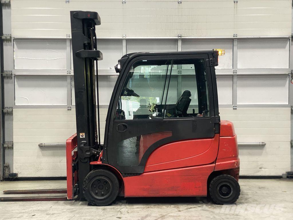 Hyster J3.0XN Chariots élévateurs électriques