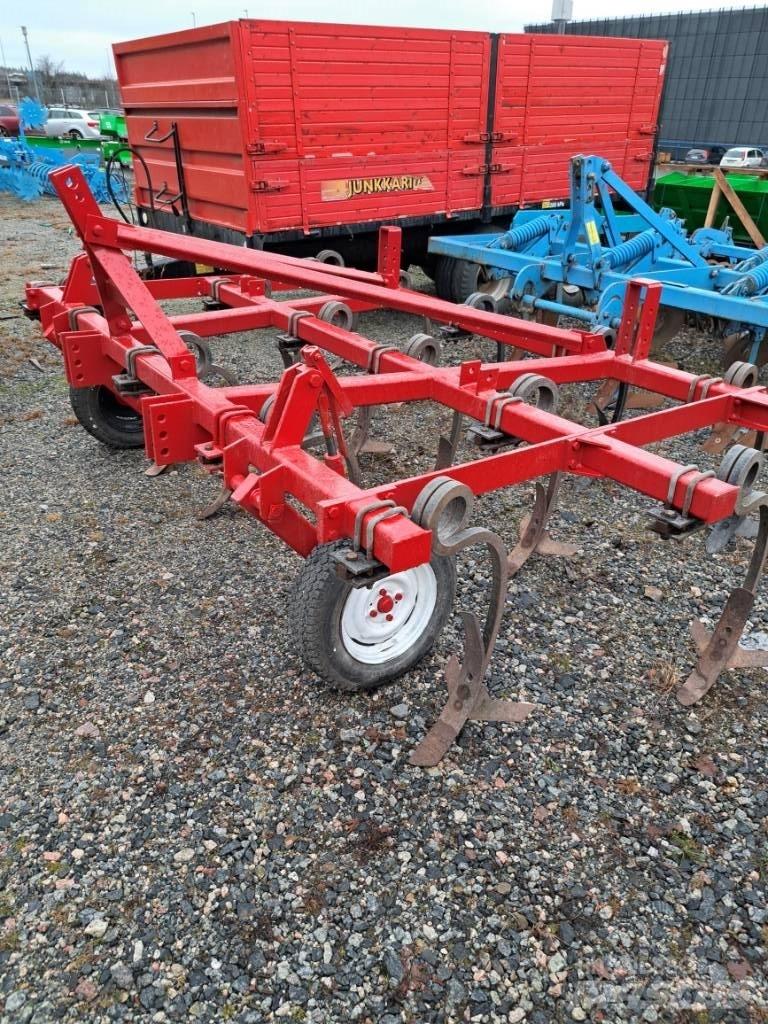 Potila K 15 Déchaumeur, cultivateur
