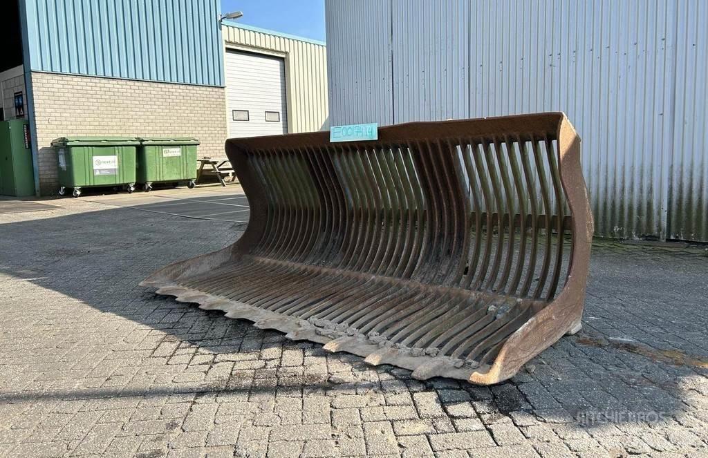  Onbekend UH-2700 Godet